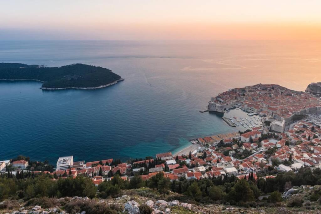 The Saint Blaise Swanky Heritage Apartment Dubrovnik