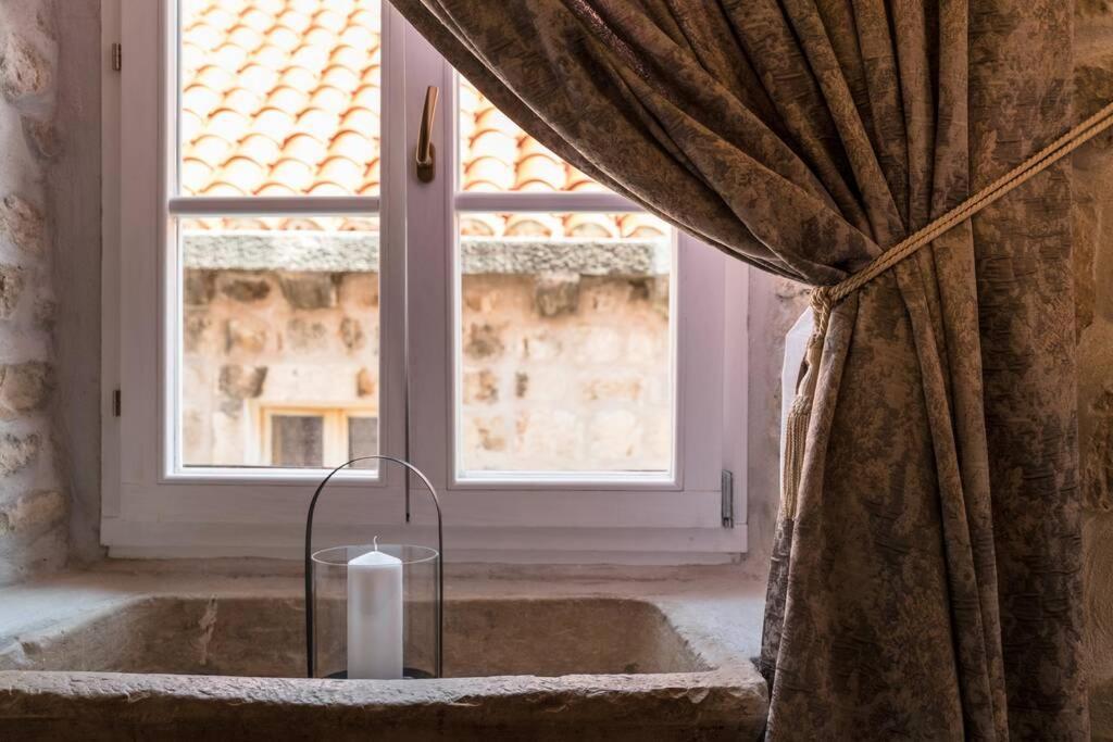 The Saint Blaise Swanky Heritage Apartment *