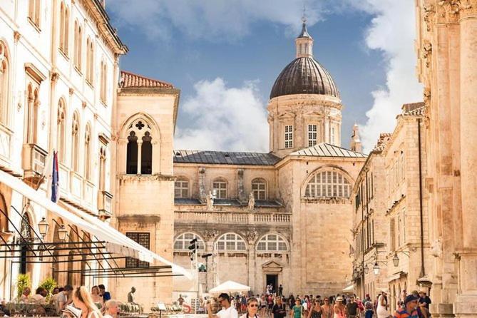 The Saint Blaise Swanky Heritage Apartment Dubrovnik